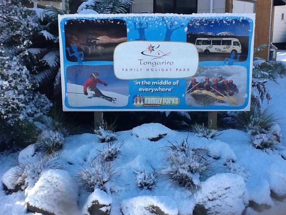 Tongariro Holiday Park ナショナル・パーク エクステリア 写真
